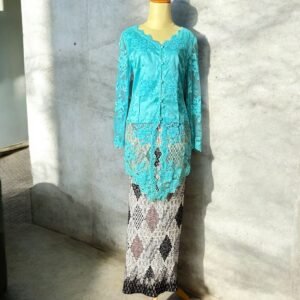 Kebaya Aruna