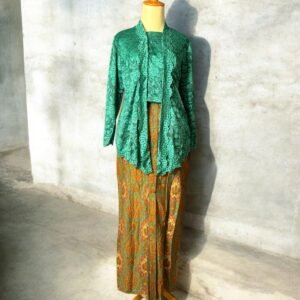 Kebaya Saderi